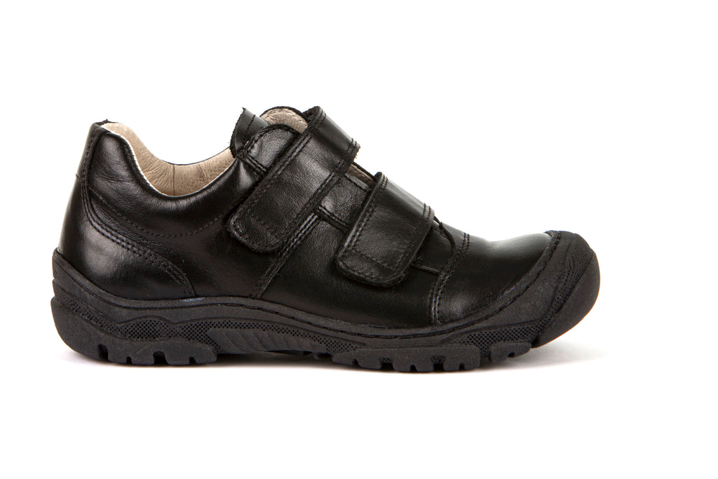 Froddo: Leo Velcro School Shoes - Black Leather - Froddo Boys School Shoe sat Acorn & Pip