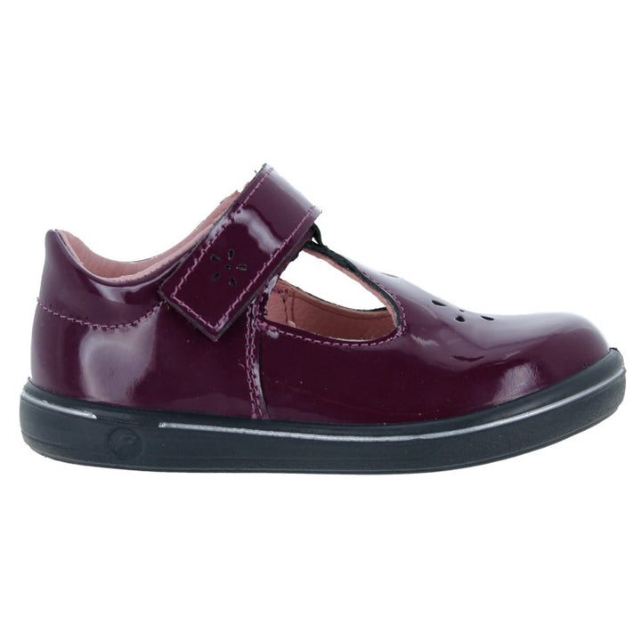 Ricosta: Winona - T-bar Patent - Merlot