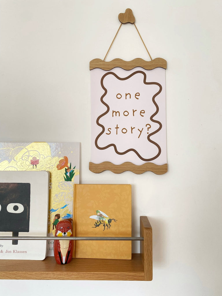 Autumn's Corner: Wavy Oak Magnetic Picture Frame - Acorn & Pip_Autumns Corner