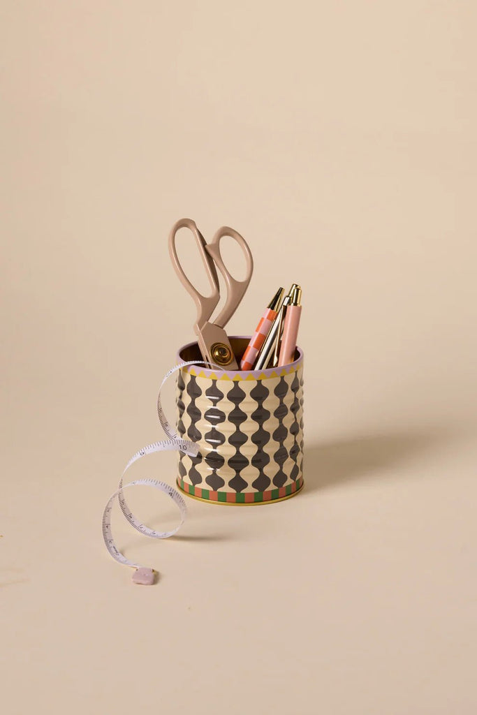 Designworks: A Dopo Black & White Wavy Storage Tin - Acorn & Pip_Designworks