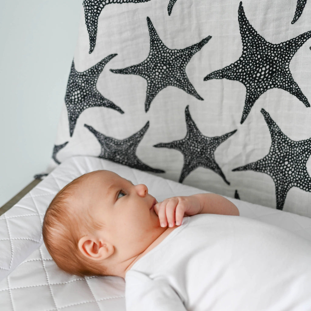 Etta Loves: ANIMAL - Muslin XL Starfish - Acorn & Pip_Etta Loves