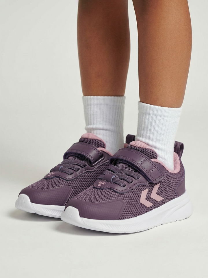 Hummel Actus TR Breather Black Plum trainers worn