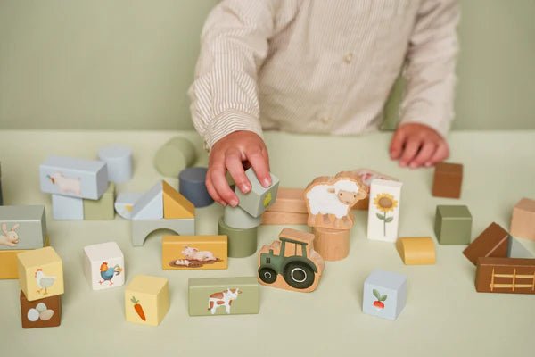 Little Dutch: Building Blocks - Little Farm - Acorn & Pip_Little Dutch