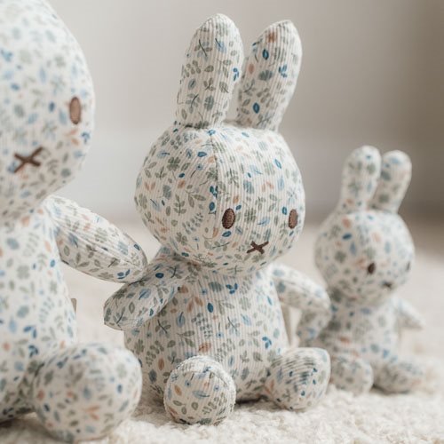 Little Dutch: Miffy x Little Dutch Cuddle all - over - print 20 cm - Lucky Leaves - Acorn & Pip_Little Dutch