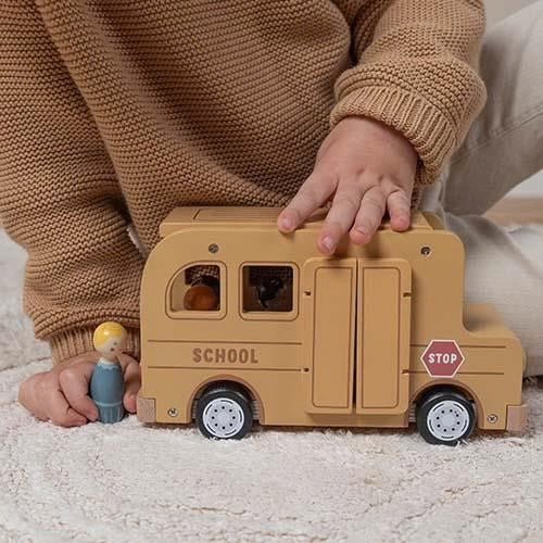 Little Dutch: School bus with figures - Acorn & Pip_Little Dutch