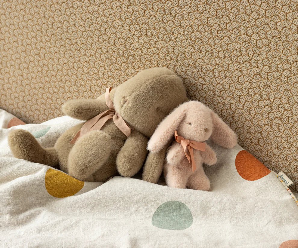 Maileg: Bunny plush, Small - Dusty Brown - Acorn & Pip_Maileg