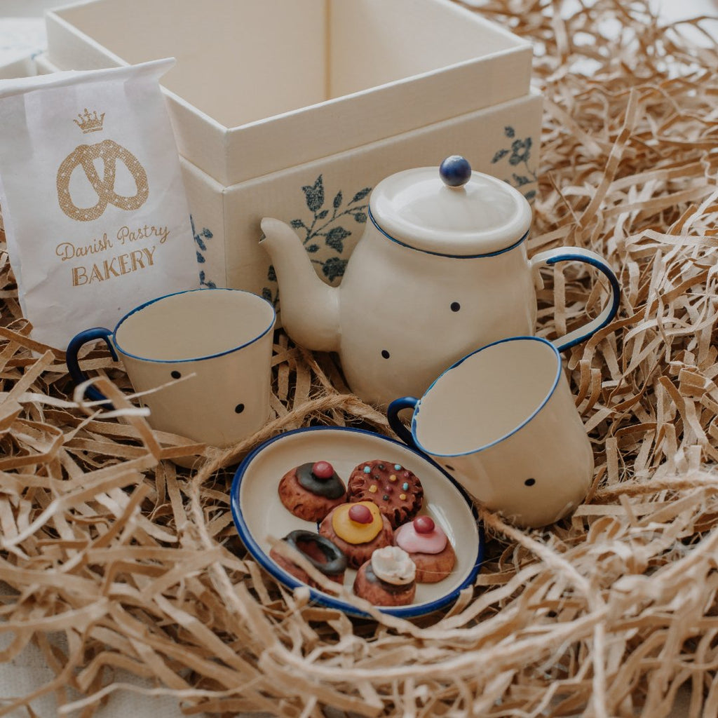 Maileg: Monthly Subscription - The Mini Mouse Package - Acorn & Pip_Maileg