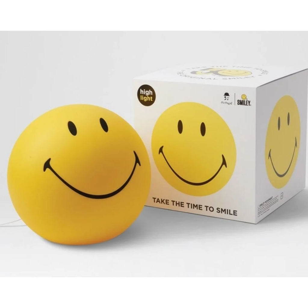 Mr Maria: Smiley Lamp - Acorn & Pip_Mr Maria