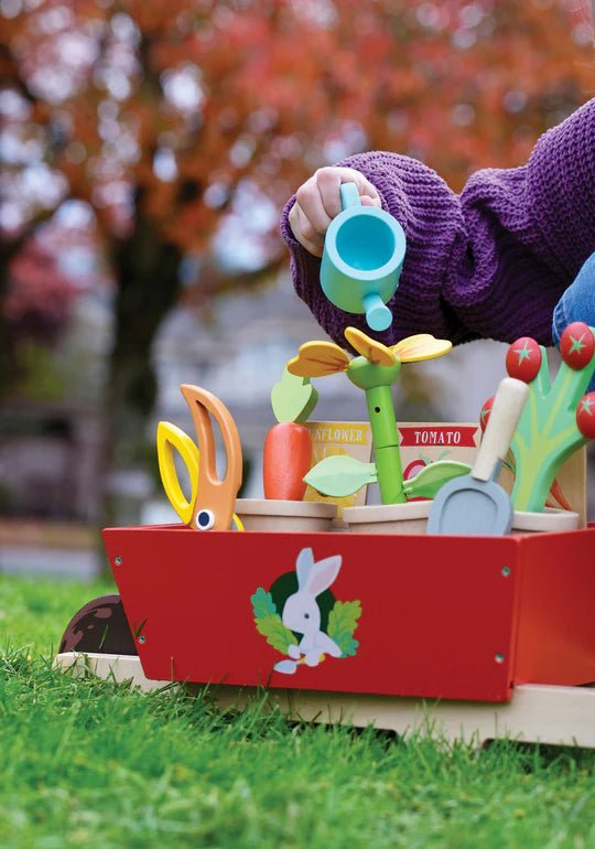 Tender Leaf Toys: Wheelbarrow Set - Acorn & Pip_Tender Leaf Toys