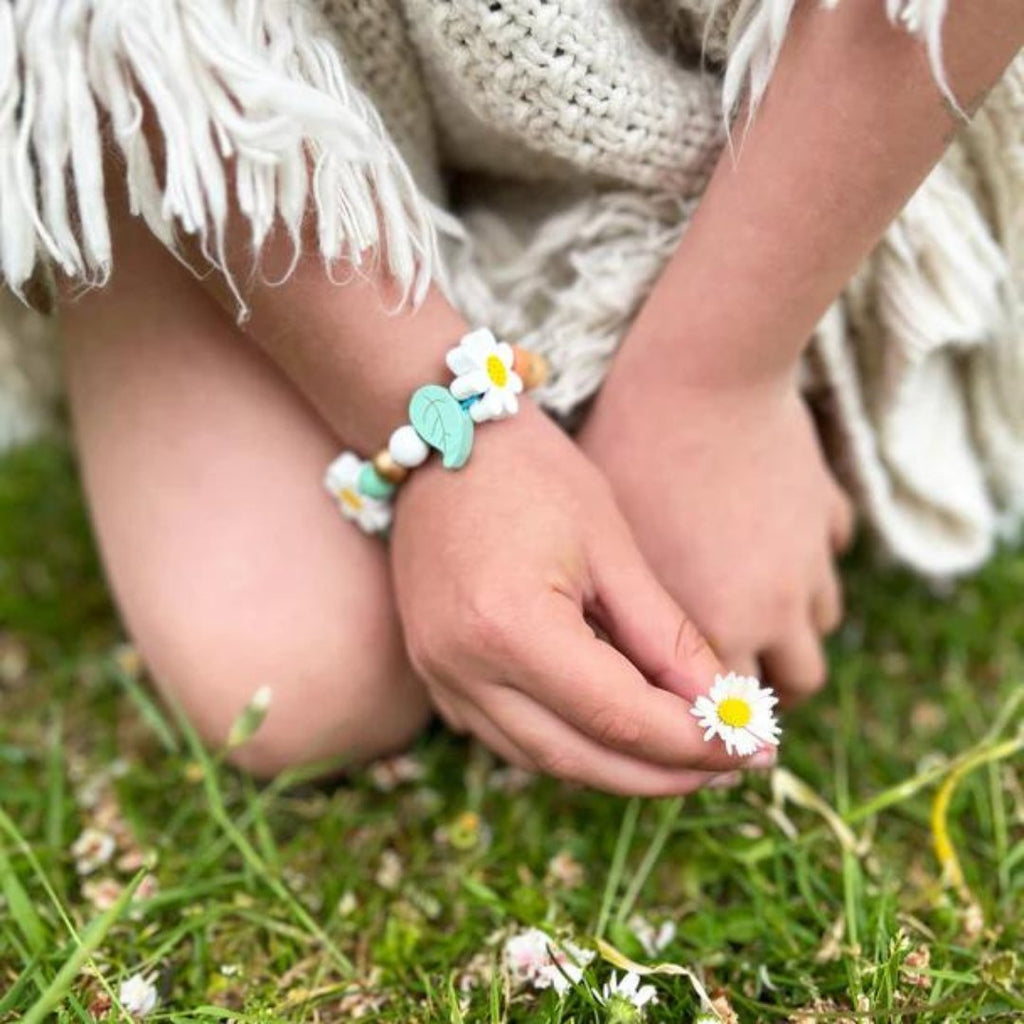 Cotton Twist: Make Your Own Daisy Bracelet - Acorn & Pip_Cotton Twist